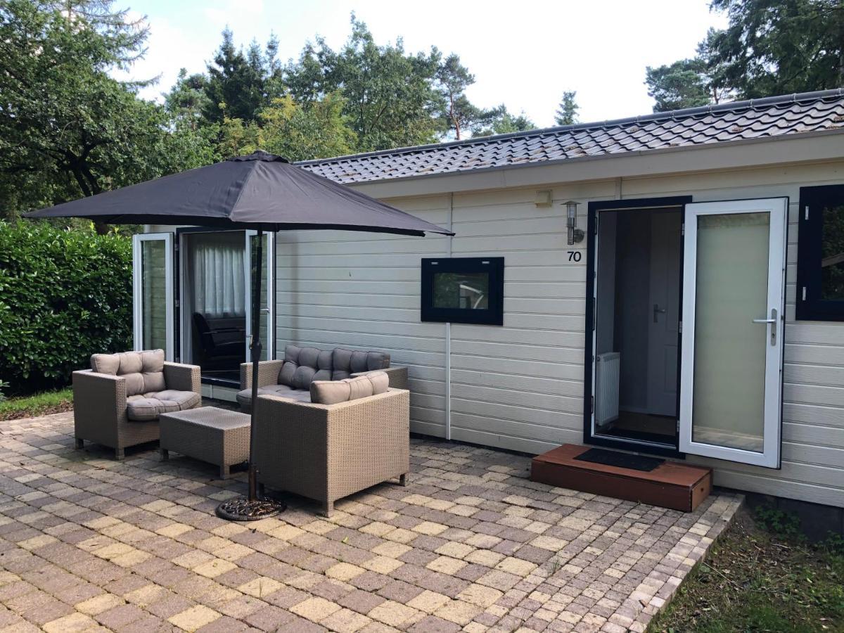 Vrijstaand Chalet In Bospark Villa Hattemerbroek Eksteriør billede